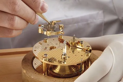 南宁劳力士官方指定售后维修中心费用价目表